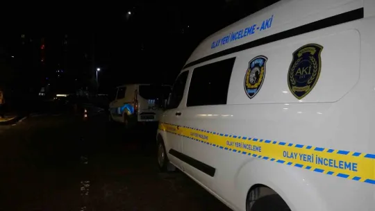 Bacağından vuruldu, otomobiline binip hastaneye gitti