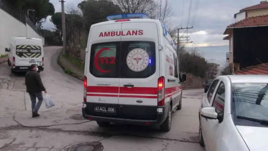 Bahçe duvarından düşen işçi yaralandı