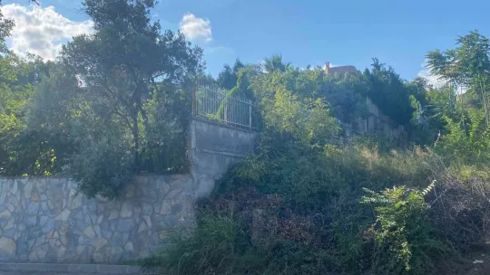 Çalıştığı villanın havuzunda can verdi