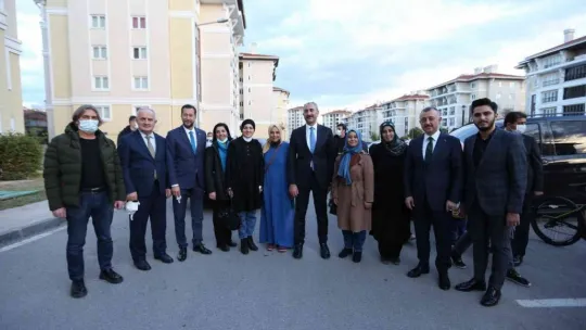 Bakan Gül, Gülşah'ın evine konuk oldu