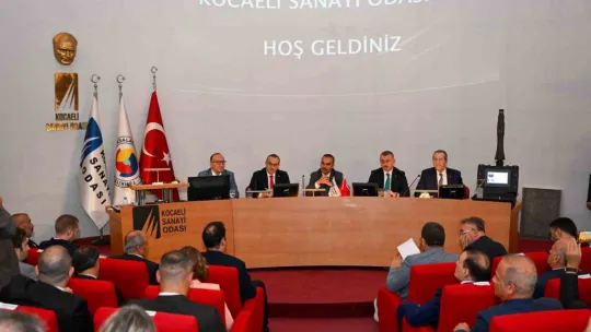 Bakan Kacır: Otomotiv ihracatının yüzde 25'ini tek başına Kocaeli gerçekleştirdi