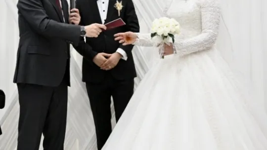 Bakan Kasapoğlu depremzede çiftin nikah şahidi oldu