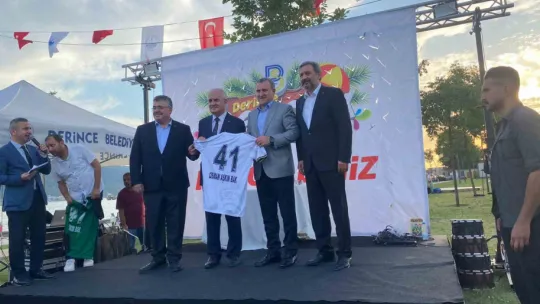 Bakan Osman Aşkın Bak: 8 milyon gencimize yüzme öğrettik
