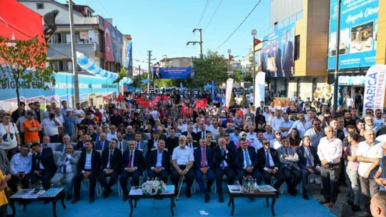 Bakan Özhaseki: İnsanların ilaç almak için eczacılara boyun büktüğü dönemleri de biliyoruz