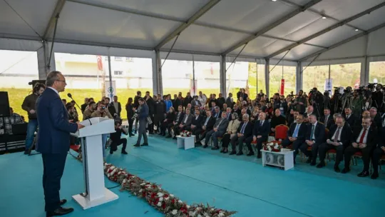 Bakan Özhaseki, deprem bölgesi için son rakamı paylaştı