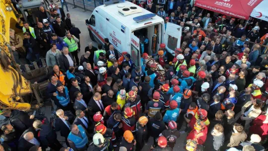 Bakan Yardımcısı Aktaş: Dilara'yı sağ olarak çıkardık, iletişim kurabiliyor