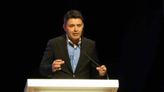 Bakan Yardımcısı Boyraz, gençlere milli hızlı treni tanıttı