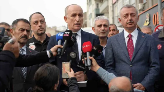 Bakan Yardımcısı Bulut'tan Gebze'de çöken bina hakkında açıklama