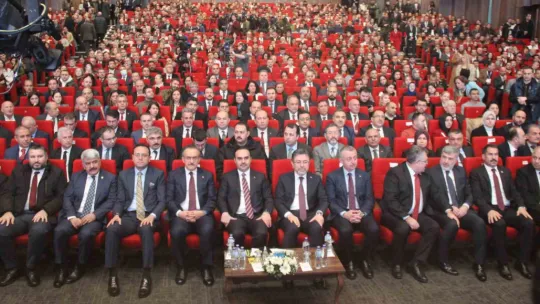 Bakan Yumaklı: Zannettiğimiz gibi sınırsız bir su kaynağımız yok