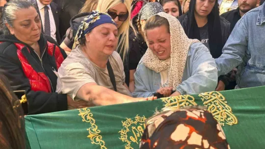 Balık Ayhan son yolculuğuna uğurlandı