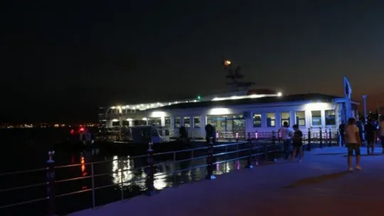 Balık tutmak için denize açıldığı tekneden düşerek boğuldu