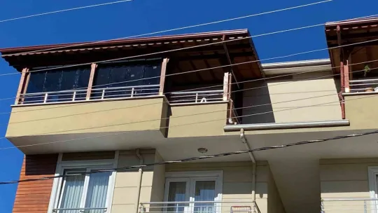 Elektrik akımına kapılan 2 kişi yaralandı