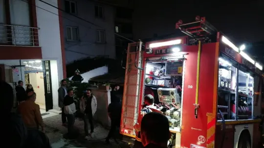 Balkonda unutulan soba daireyi küle çeviriyordu