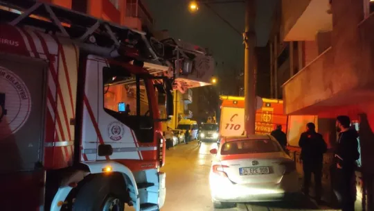 Balkonda unutulan soba daireyi küle çeviriyordu