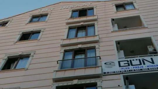 Balkonun düşen korkuluğu 3 yaşındaki Esila'yı ölüme götürdü!