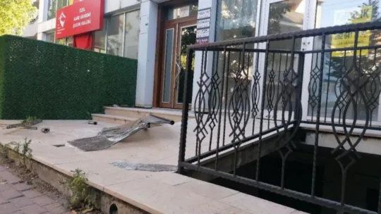 Balkonun düşen korkuluğu 3 yaşındaki Esila'yı ölüme götürdü!