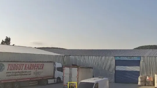3,5 milyon liralık hırsızlık yapan zanlılar kamerada