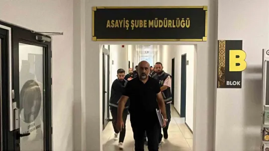 3,5 milyon liralık hırsızlık yapan zanlılar kamerada