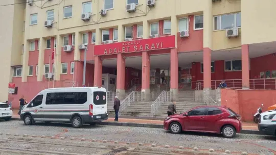 Barışmayı reddeden eşini defalarca bıçaklamıştı, cezası değişmedi