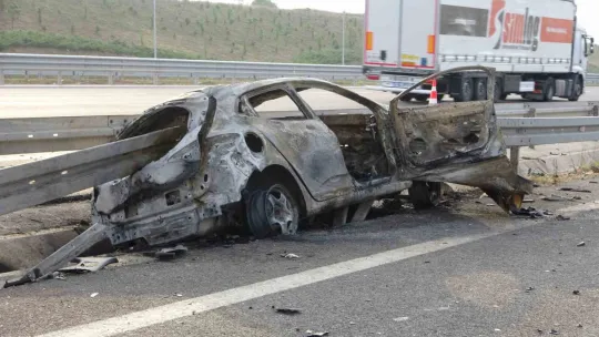 Kocaeli'de korkunç kaza: Yanarak can verdiler