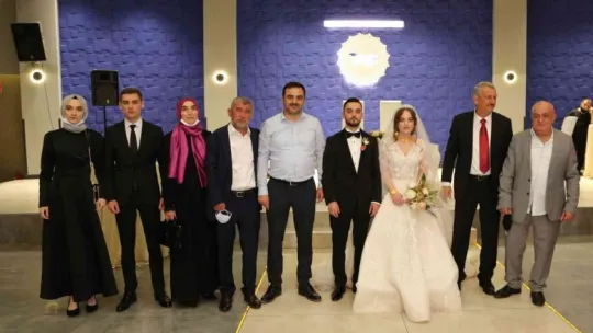 Başiskele'de 896 çift dünya evine girdi
