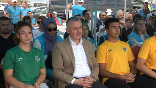 Büyükakın: Temizlik yapılmazsa Marmara Denizi'ni kaybetme riskiyle karşı karşıya kalacağız