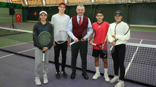 Büyükakın'dan tenis kortları müjdesi