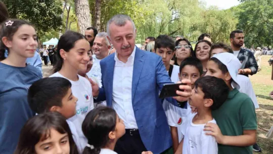 Başkan Büyükakın, TÜGVA gençliğini yalnız bırakmadı