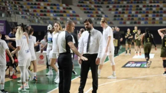 Başkan Hürriyet İzmit'in perilerine uğur getirmedi!