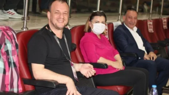 Başkan Hürriyet İzmit'in perilerine uğur getirmedi!