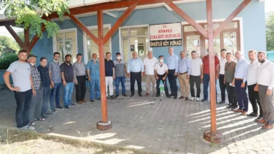 Başkan Söğüt köylere çıkarma yaptı