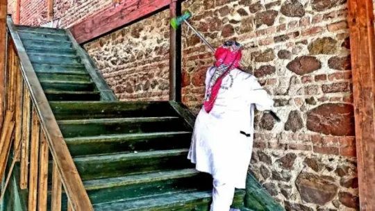 Başkan Temizlik içeri, koronavirüs dışarı!