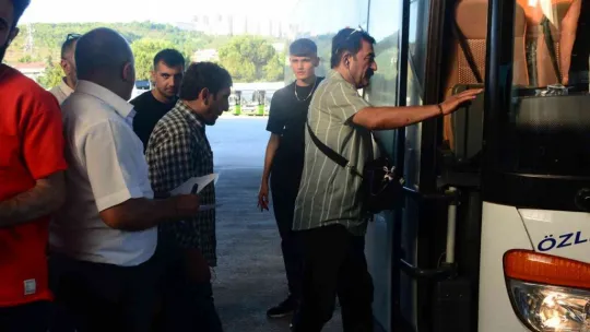 Otobüsler tam kapasite doldu