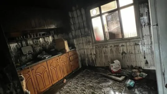 Bayram temizliği yapılan apartman dairesinde yangın