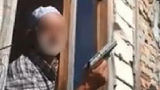 Bayramı tabancayla havaya ateş açarak kutladılar!