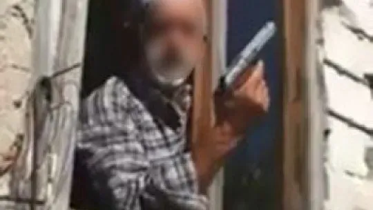 Bayramı tabancayla havaya ateş açarak kutladılar!