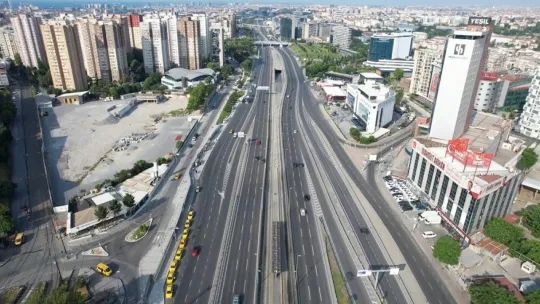Bayramın ikinci gününde yollar boş kaldı