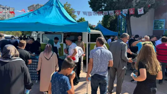 BBP lideri Destici: İslam İşbirliği Teşkilatı yardımlarla harekete geçmeli