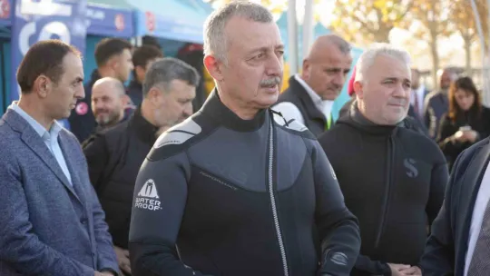 Büyükakın dalgıç kıyafeti giydi, dibe indi: Gördüğü manzara şaşırttı