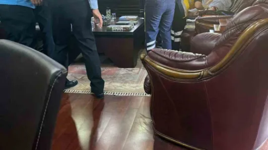 Belediye başkanının odasındaki silahlı saldırının şüphelisi yakalandı