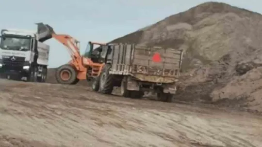 Belediyenin usulsüz kum taşıdığı iddiası valiliği harekete geçirdi