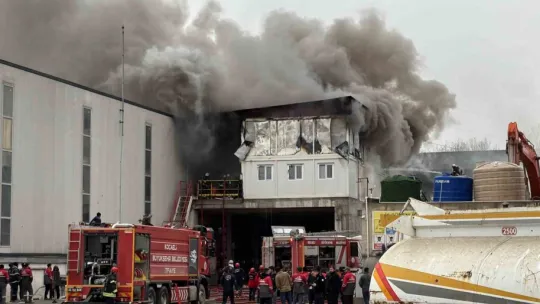 Beton fabrikasında yangın