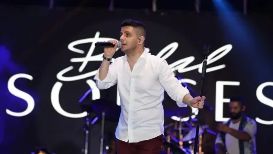 Bilal Sonses, sevilen şarkılarını Gebzeliler için seslendirdi