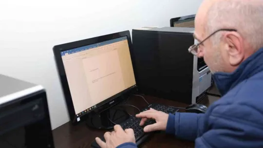 Bilgisayarla hayatları kolaylaştı
