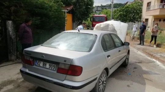 Bindikleri otomobil bir anda alev aldı!