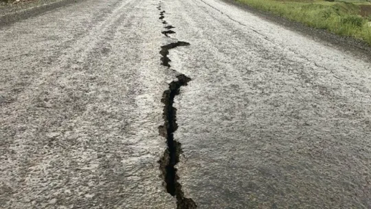 Bingöl'de deprem! Yaralılar var, heyelan oluştu