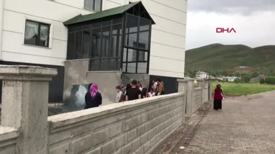 Bingöl'de deprem! Yaralılar var, heyelan oluştu
