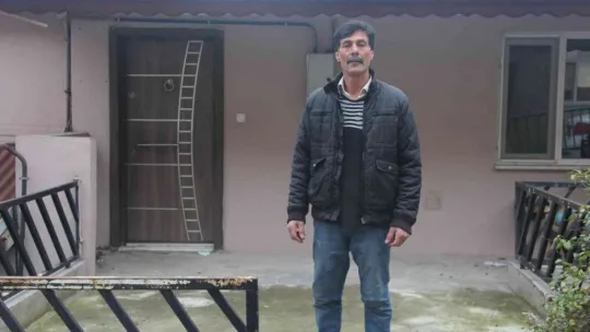 Biri nöbet tuttu, diğeri çaldı