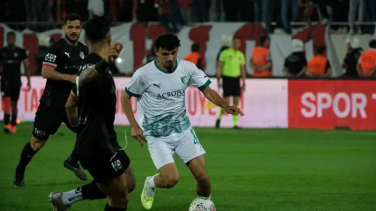 Süper Lig'e bir İstanbul takımı daha yükseldi!