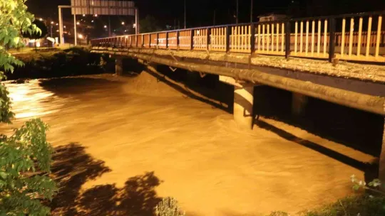 Bir ilçe sular altında kaldı